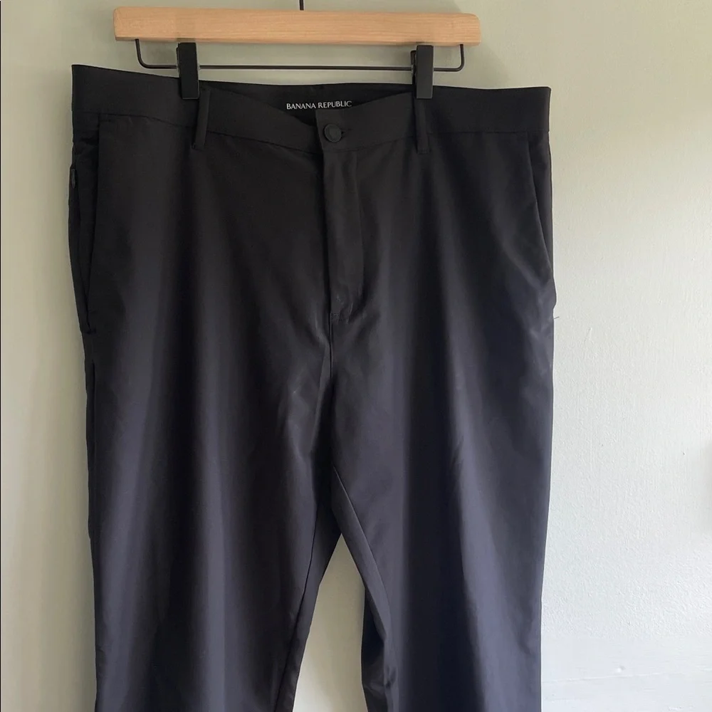 Banana Republic Timber Wolf Black Pants Men’s 36X32 Straight Leg Chino Mid Rise